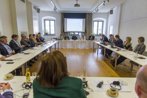 FOTO: Slovenija in Avstrija uspešno sodelujeta za trajnost in povezanost ob Muri