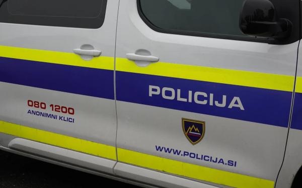 Preko telefona ga je nagovarjal k nakupu kriptovalut in ga ogoljufal za dvanajst tisočakov.