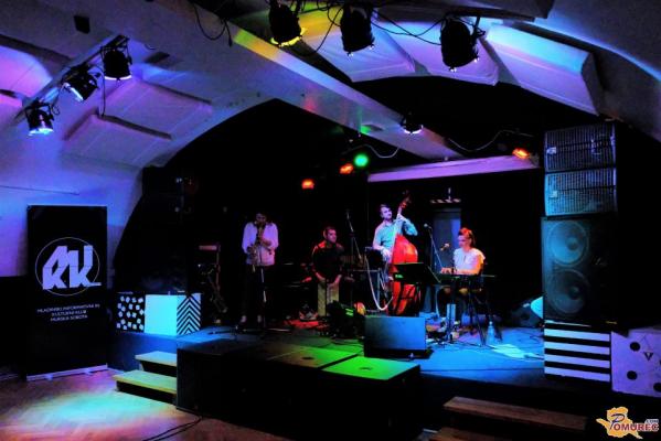 Pridruži se Ideatonu in prejmi do 3.500 evrov za svoj projekt!