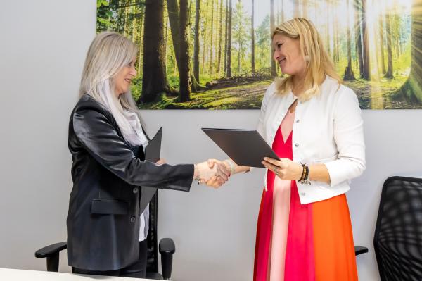 Dobrodelna dražba Tadeja Pogačarja, Carthago predal Občini Domžale tretjino sredstev