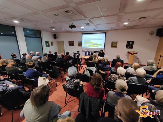FOTO: Vanekov večer prinesel premislek o sodobni družbi