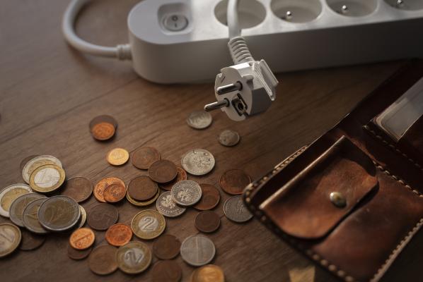 Bomo za elektriko plačevali manj? Preverite, kakšne so nove cene