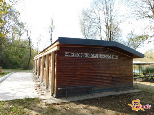 FOTO: Ribiški dom v Bakovcih dobiva novo podobo