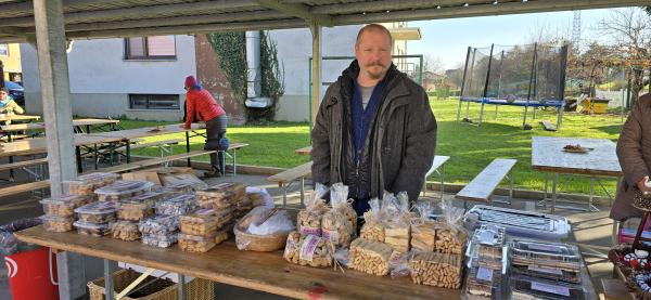 FOTO: Martinov pohod po Puconcih združil ljubitelje narave in rekreacije