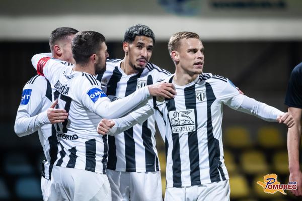 FOTO: Mura premagala Radomlje