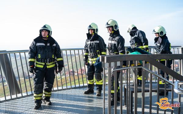 FOTO in VIDEO: Uspešno izvedena vaja reševanja na stolpu Vinarium v Lendavi