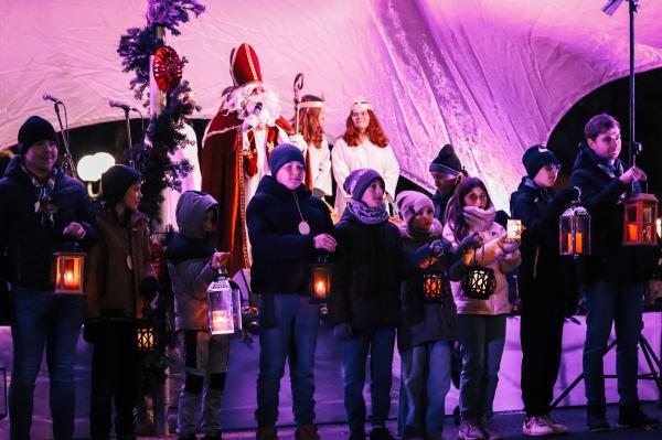 FOTO: Pravljično mesto prineslo čarobnost na Trg svobode