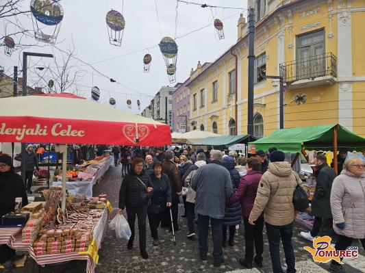 FOTO in VIDEO: Mikloševo senje privablja obiskovalce v središče mesta