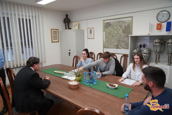 FOTO: Občina Turnišče podelila štiri štipendije 