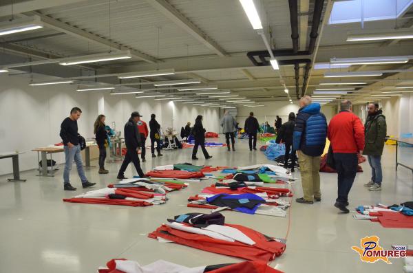 FOTO: V Murski Soboti zašili prve balone, navdušenje med balonarji ne pojenja