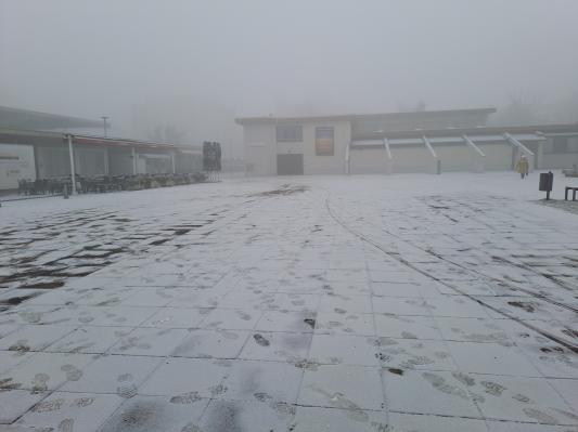 Silvestrski večer v Pomurju: Megla, onesnaženje in previdnost na cestah