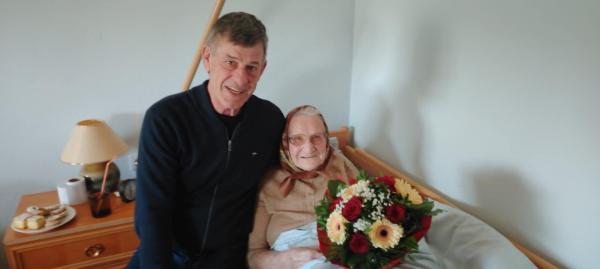 FOTO: Kako je gospa Irma iz Krašč praznovala 99 let?