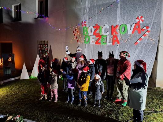 FOTO: Prižig prazničnih luči v Božičkovi deželi