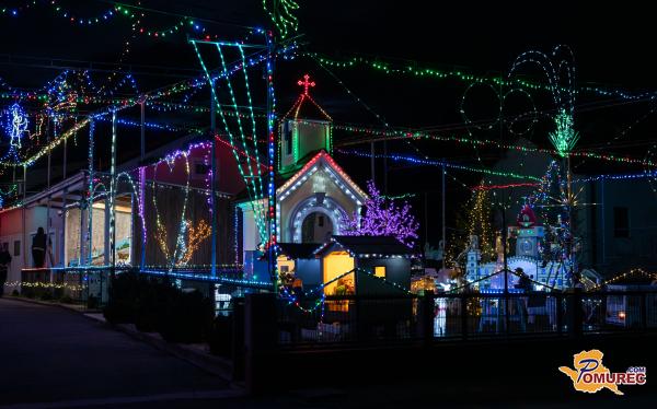 FOTO in VIDEO: Kako domačija tisočerih luči osvetljuje praznike?