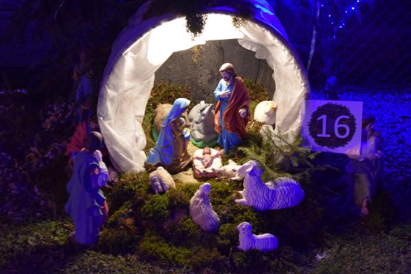 FOTO in VIDEO: Božična vas v Banovcih združila vse generacije