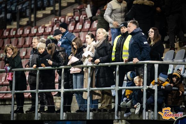 FOTO: Ste bili včeraj na tekmi med Nafto in Celjem?