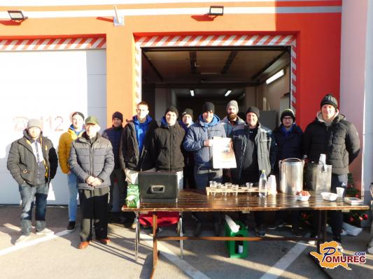 FOTO: Prednovoletno srečanje gasilcev in vaščanov Bratoncev