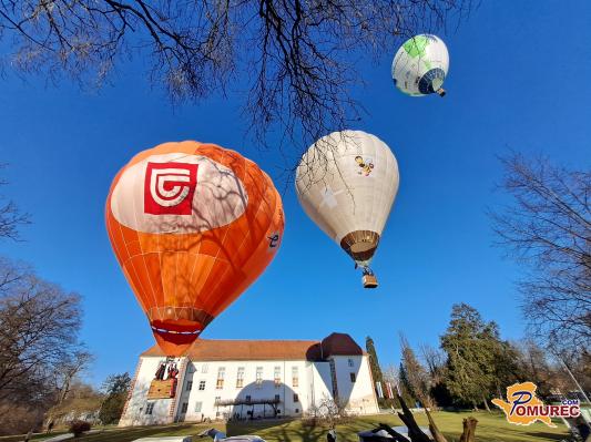 FOTO in VIDEO: Toplozračni baloni prinesli praznično vzdušje nad Mursko Soboto