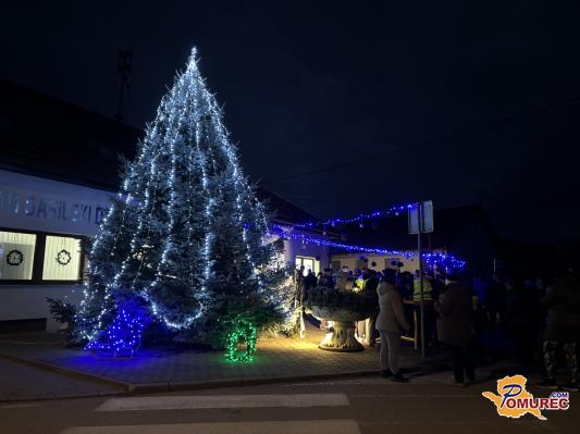 FOTO: V Mlajtincih zasijale praznične luči