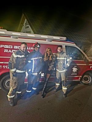 Nastradali zaradi popolnoma pijanega voznika, udeleženka hvaležna požrtvovalnim gasilcem