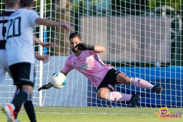 Nekdanji Murin vratar v kritičnem stanju