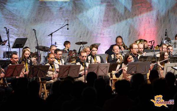 FOTO: Pihalni orkester Murska Sobota napolnil dvorano
