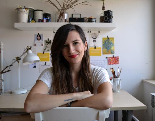 Umetnica, ki raje riše z roko kot z miško: Zgodba Polone Žalig