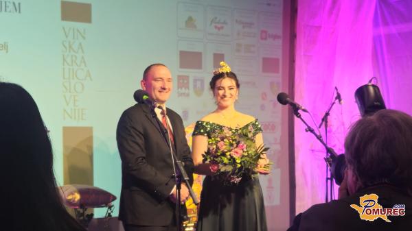 FOTO: Kdo je postala 28. Vinska kraljica Slovenije?