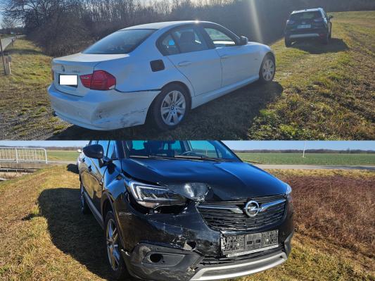 FOTO: Trčenje dveh vozil med Dokležovjem in Bakovci