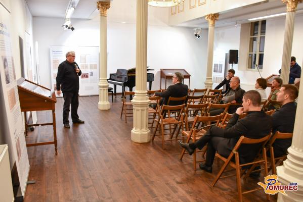 FOTO in VIDEO: Knjižna dediščina prekmurske judovske skupnosti oživela v Lendavi