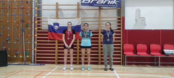 Pomurski badmintonisti blesteli v Mariboru