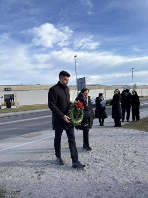 FOTO: Podžupan Jure Lang in Judovska skupnost Slovenije združeni v poklonu žrtvam holokavsta