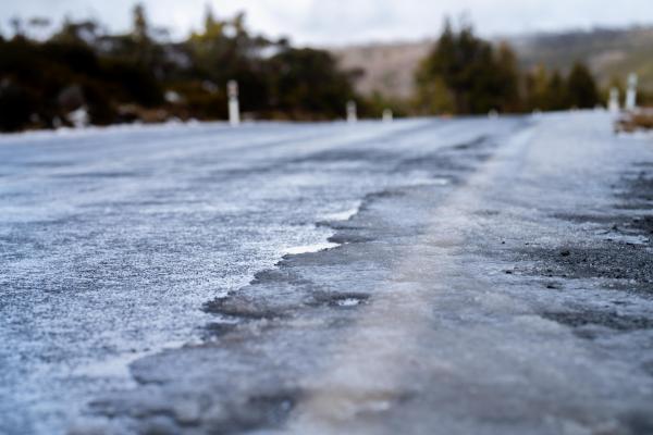 Pomurci, pozor! Jutri možnost poledice na cestah in pločnikih