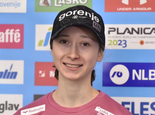 Nika Prevc ugnala konkurenco s fantastičnim skokom