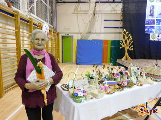 FOTO: Rokodelka Ana Ferčak je kljub starosti prava mojstrica