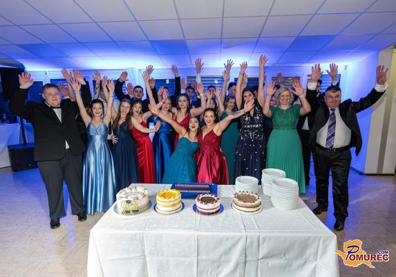 FOTO: Dijaki srednje gostinske in turistične šole praznovali pomemben mejnik