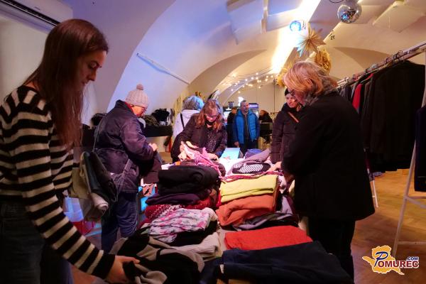 FOTO: Kako je potekala izmenjevalnica oblačil v Murski Soboti?