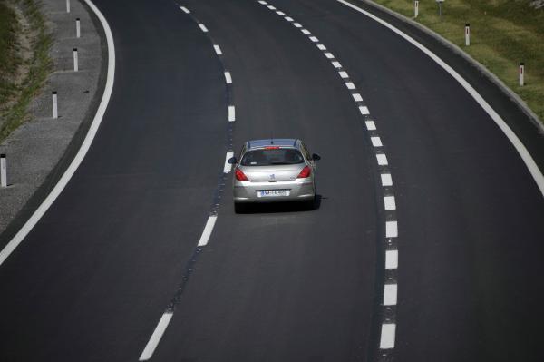 Na pomurski avtocesti bodo potekala vzdrževalna dela, zaprt bo vozni pas