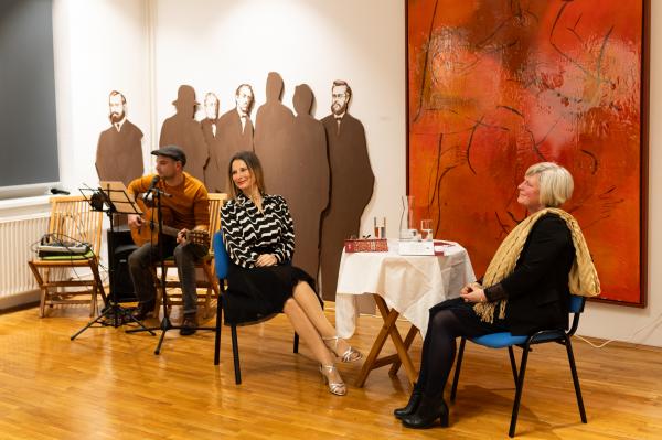 FOTO: Poetičen večer v knjižnici Ljutomer