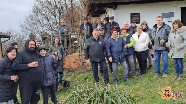FOTO: Blažev rez vinske trte v Filovskem Gaju