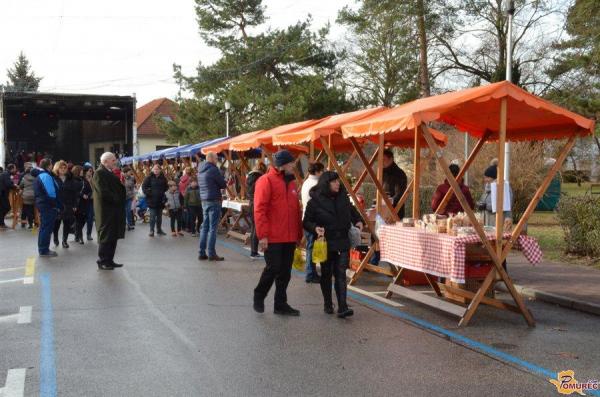 V Lendavo se vrača domača tržnica s ponudbo lokalnih dobrot