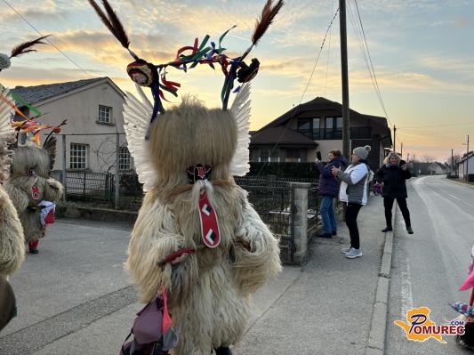Koliko ljudi se v Sloveniji piše Pust?
