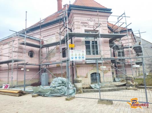 FOTO: V Lendavi obnavljajo pomožni objekt knjižnice – tu bo nov mladinski oddelek