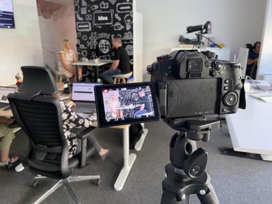 Rekordni januar: Moji Mediji krepko čez pol milijona bralcev in 12 milijonov ogledov strani