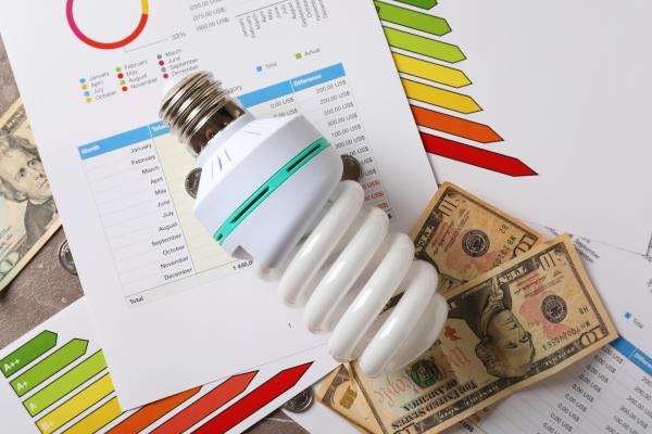 Kako dolgo bomo prejemali nižje račune za elektriko?