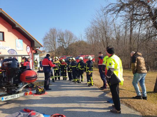FOTO: V Martinju je potekal delovni posvet članic gasilske regije Pomurje