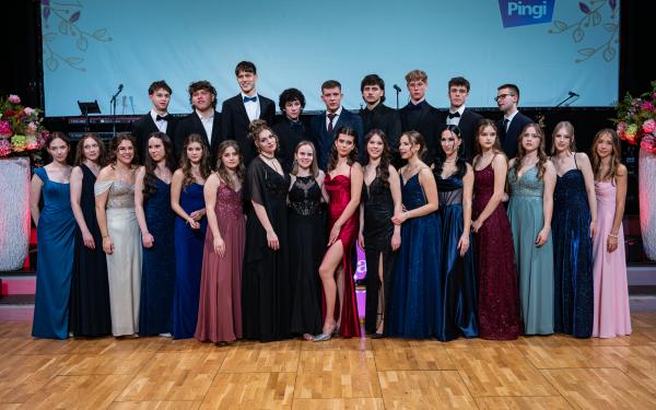 FOTO in VIDEO: Dijaki Gimnazije Murska Sobota zaplesali v prihodnost