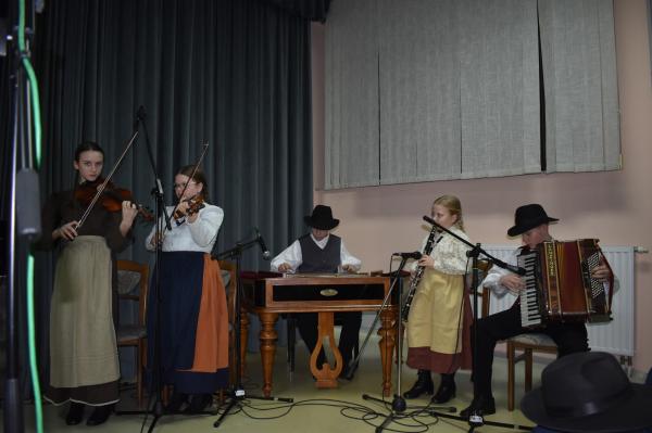 FOTO: Utrinki s prireditve ob slovenskem kulturnem prazniku v Beltincih