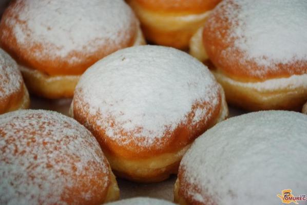 Dobrodelni krof tudi letos prinaša sladko veselje z dobrim namenom