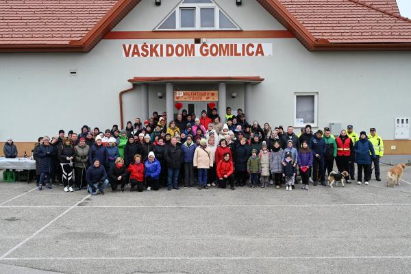 FOTO: Valentinovega pohoda se je udeležilo čez 120 pohodnikov
